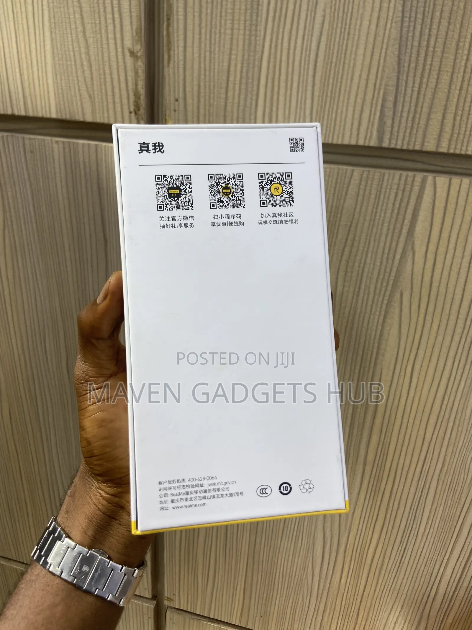 New Realme V30 128 GB Black