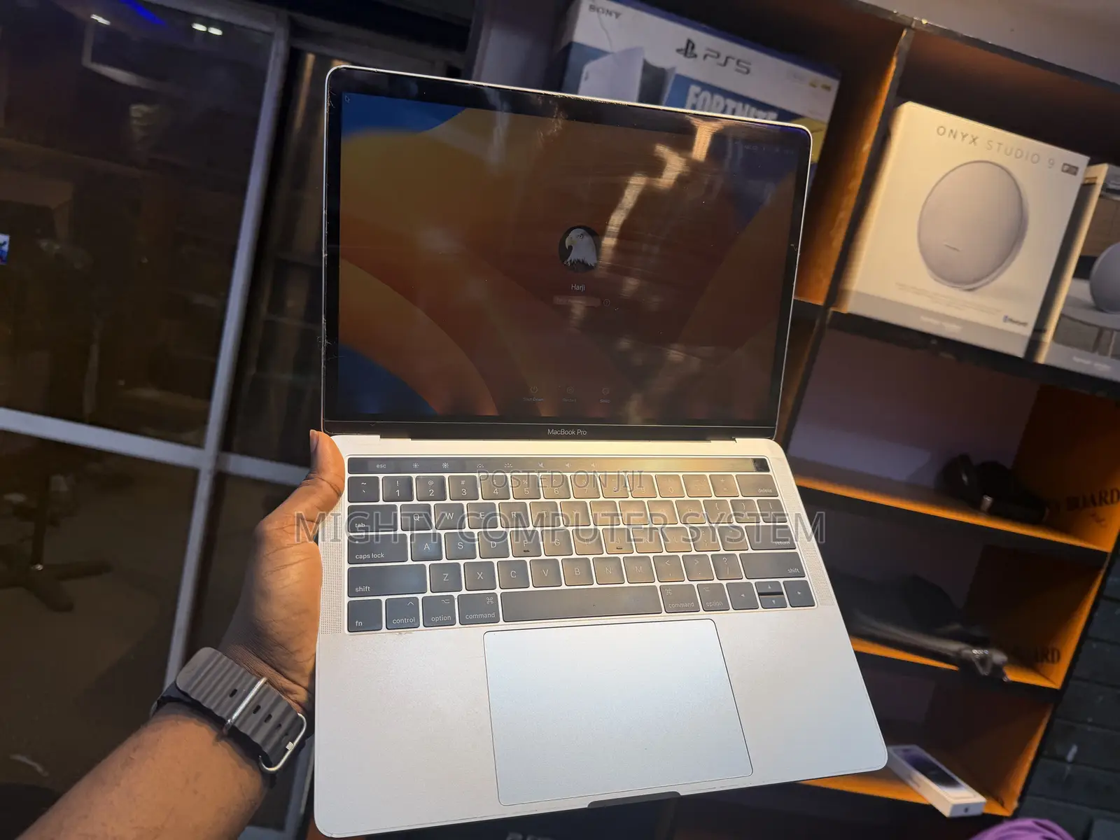 Laptop Apple MacBook Pro 2017 16GB Intel Core i7 SSD 256GB