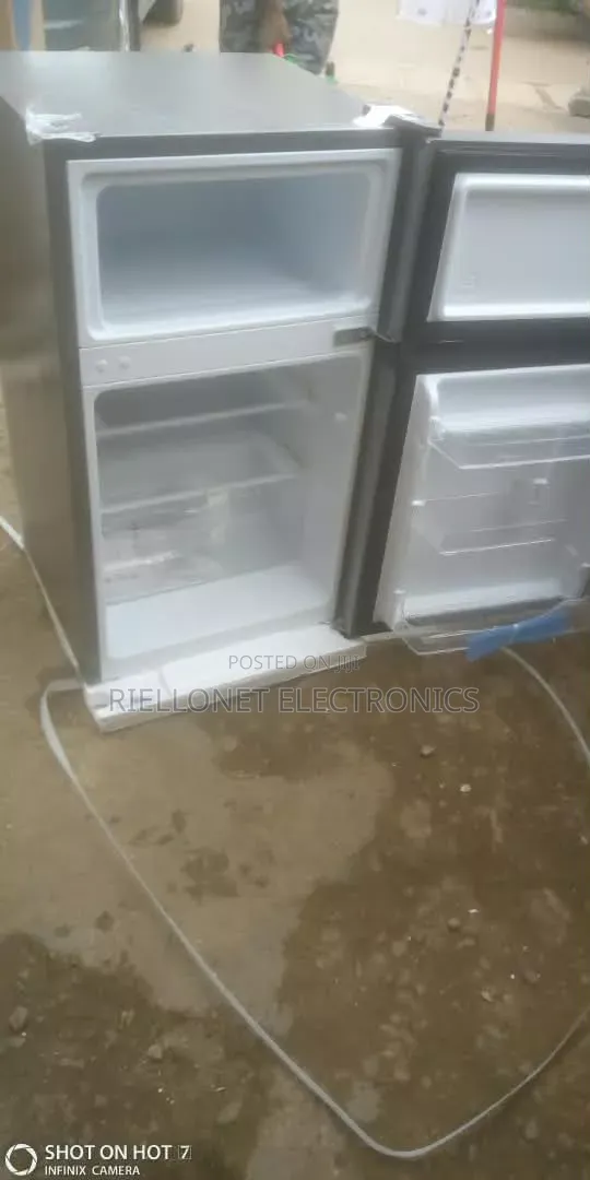 Hisense Double Door Table Top Fridge