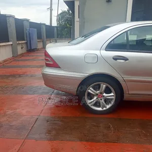 Mercedes-Benz C200 2006 Silver