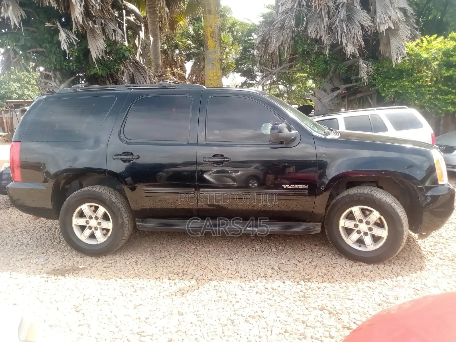 GMC Yukon 2010 Black