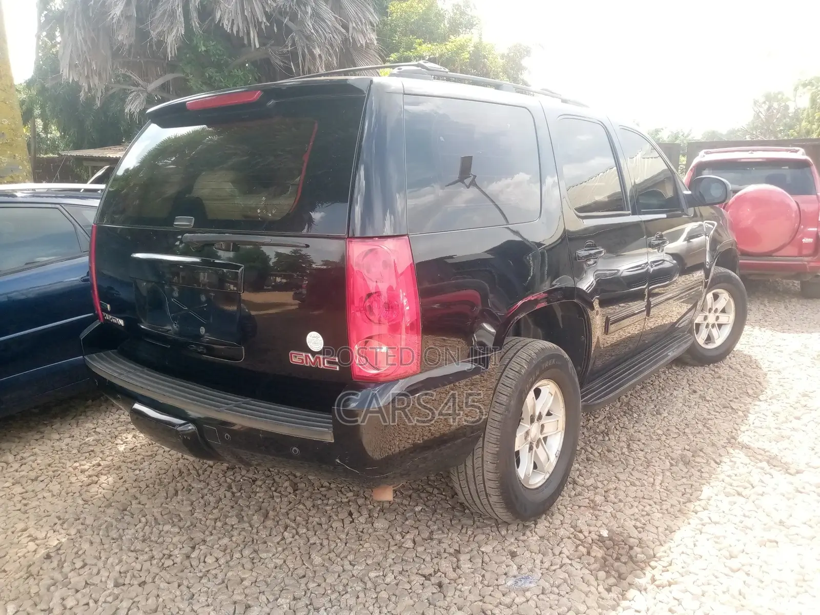 GMC Yukon 2010 Black