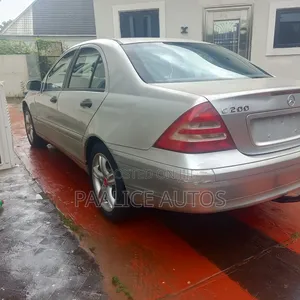 Mercedes-Benz C200 2006 Silver