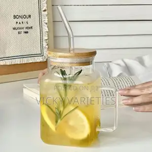 Glass Cup With Bamboo Lid and Straw