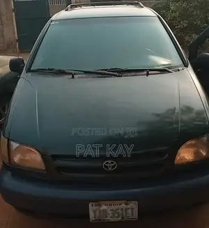 Toyota Sienna LE 3dr 1999 Green