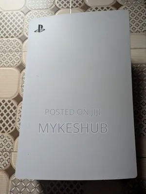PlayStation 5 Digital (13.60), One Controller