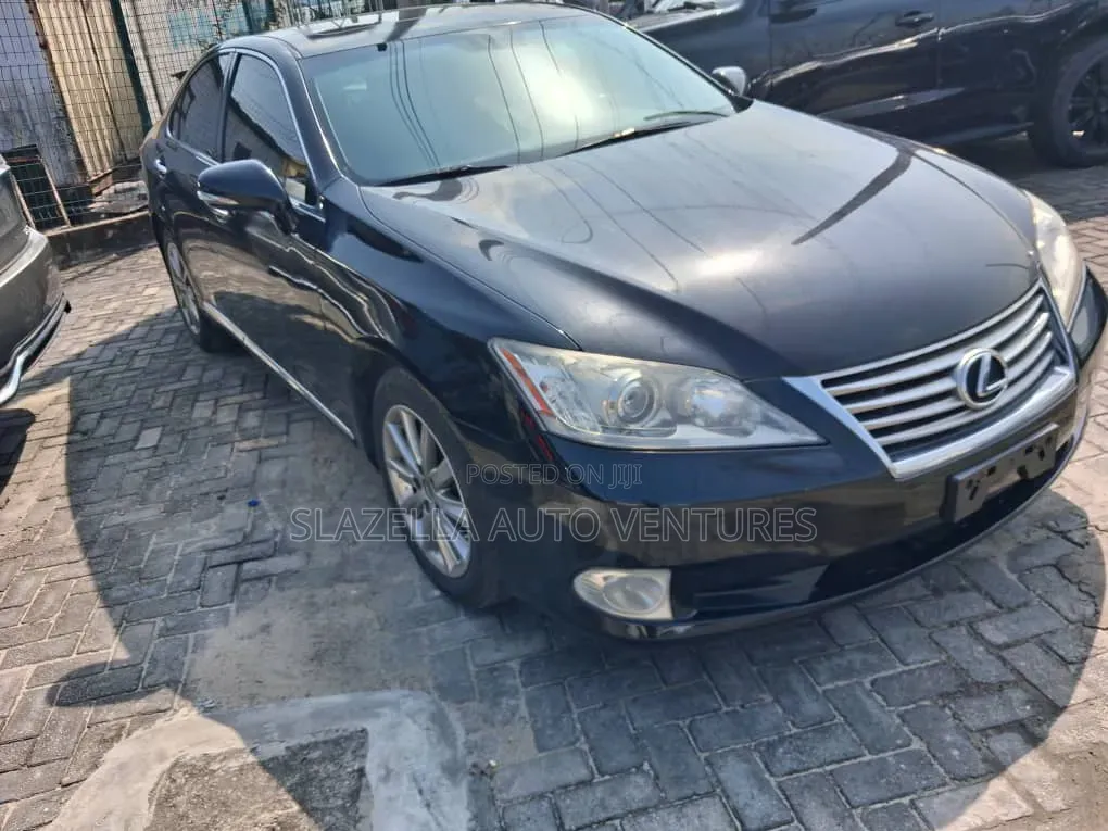 Lexus ES 2012 Black