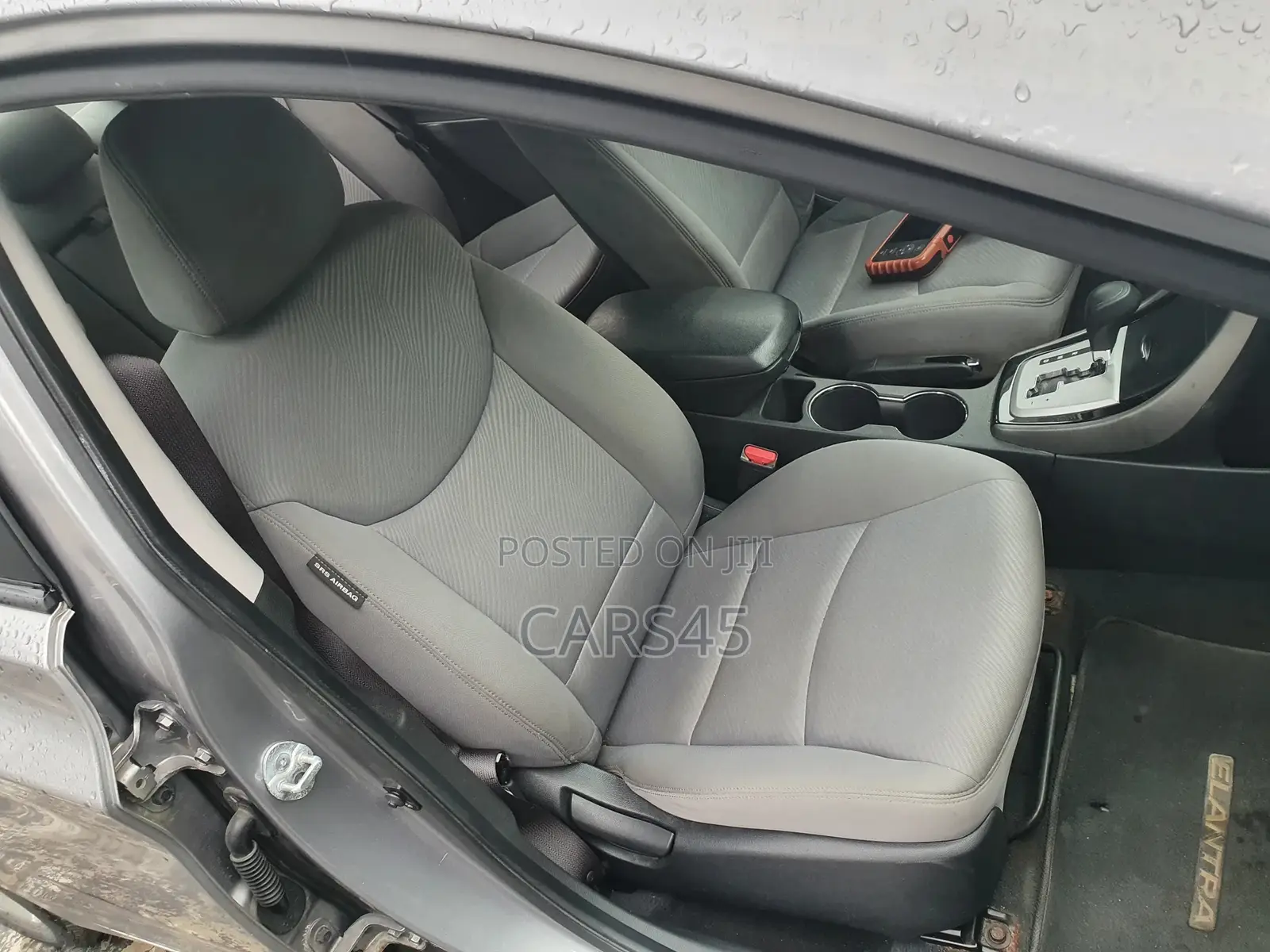 Hyundai Elantra 2011 Gray