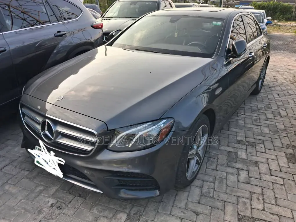 Mercedes-Benz E300 2017 Gray