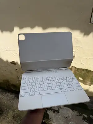 Apple Magic Keyboard 12.9 Inch for M1 Pro and M2 Pro iPad