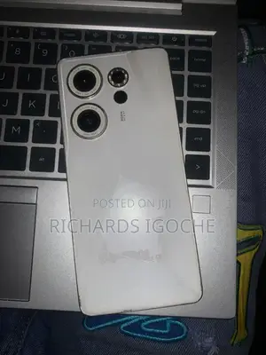 Tecno Camon 20 Premier  5G 512 GB White