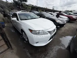 Lexus ES 350 FWD 2014 White