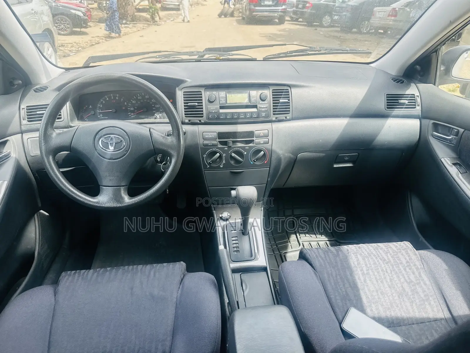 Toyota Corolla 2004 Silver