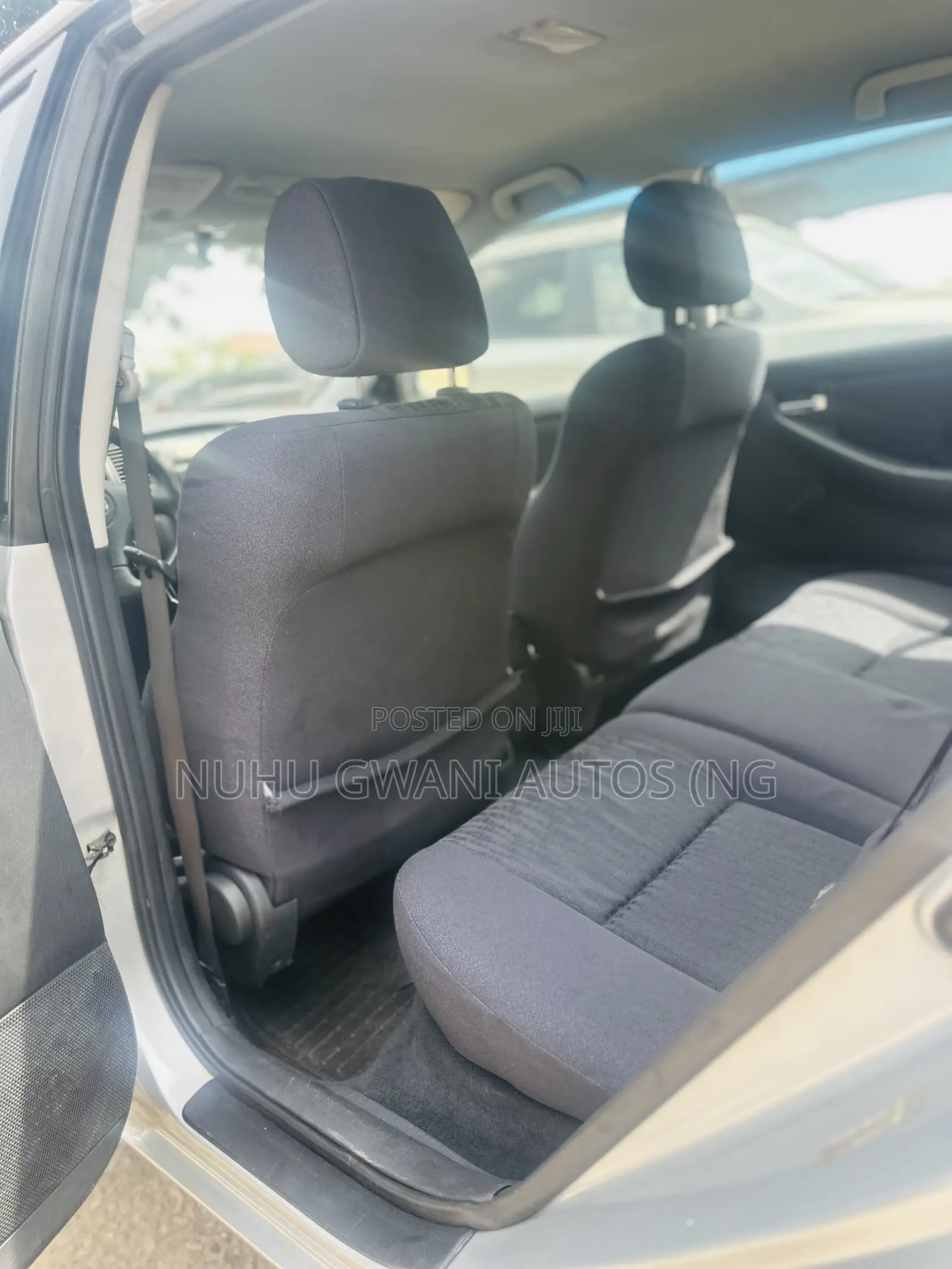 Toyota Corolla 2004 Silver