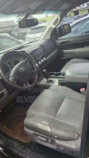 Toyota Tundra 2012 Black