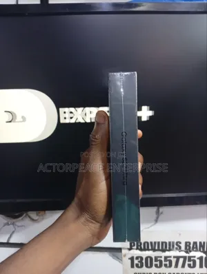 New Samsung Galaxy S22 Ultra 256 GB Green