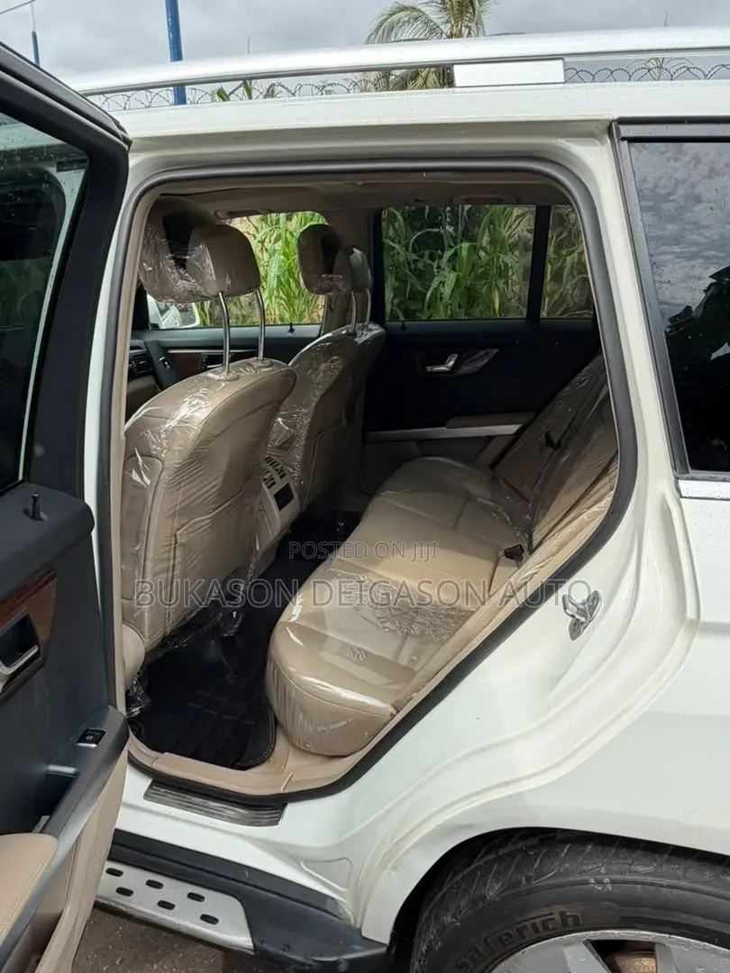 Mercedes-Benz GLK-Class 350 4MATIC 2011 White