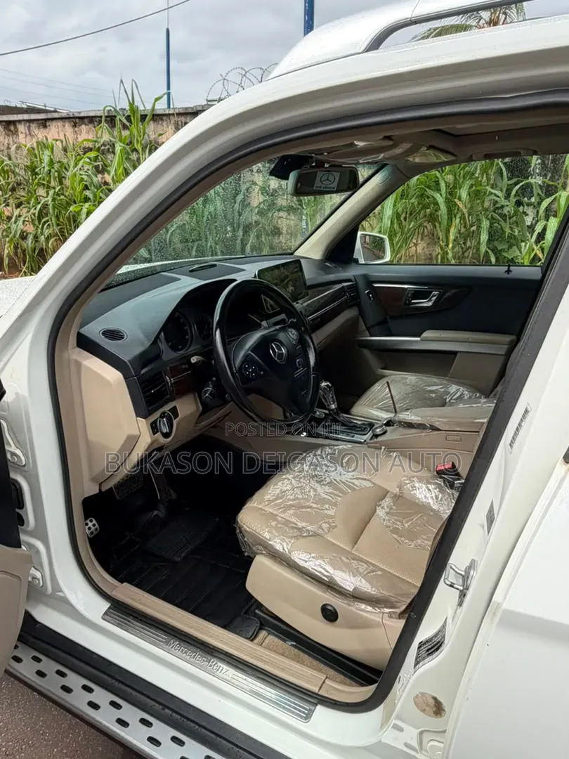Mercedes-Benz GLK-Class 350 4MATIC 2011 White