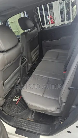 Honda Ridgeline 2011 White