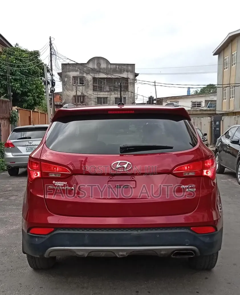 Hyundai Santa Fe SE AWD 2016 Red