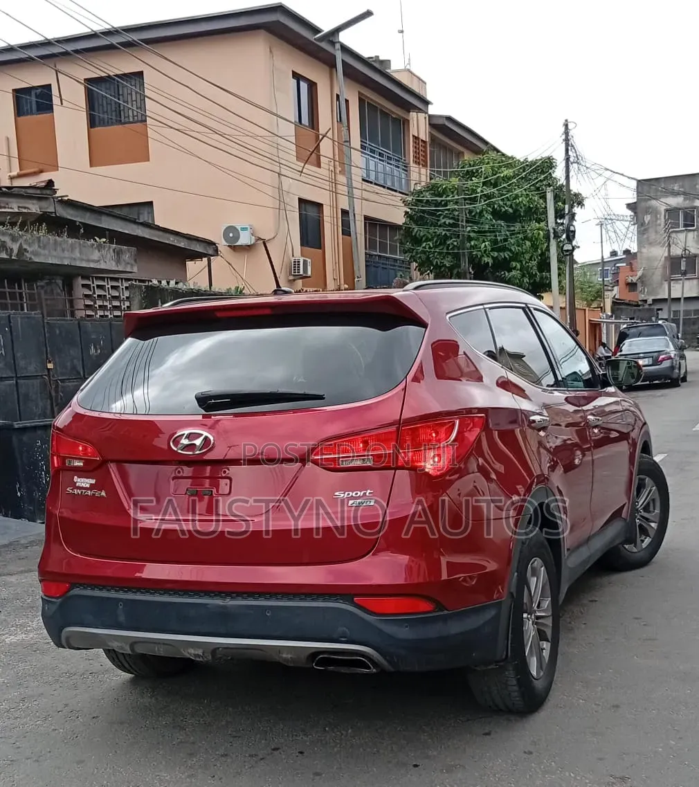 Hyundai Santa Fe SE AWD 2016 Red