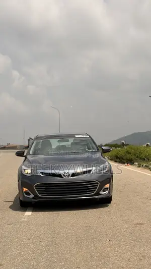 Toyota Avalon XLE 4dr Sedan (3.5L 6cyl 6A) 2014 Gray
