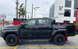 New Toyota Hilux 2026 Black