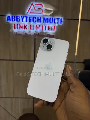 New Apple iPhone 15 128 GB White