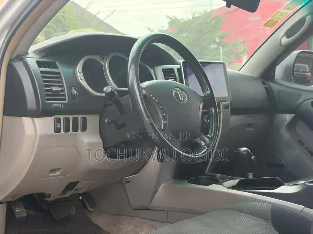 Toyota 4-Runner 2005 Silver