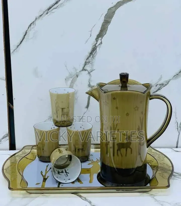 Acrylic Jug With Tray and Four Cups