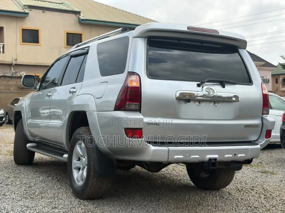 Toyota 4-Runner 2005 Silver