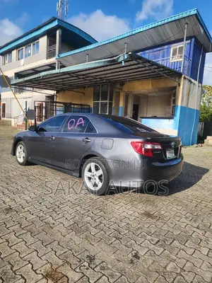 Toyota Camry 2012 Gray