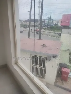 Neatly Used 43 SQMS Office Space for Rent Lekki Phase 1