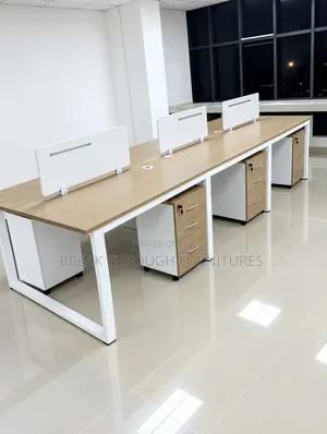 Quality Workstations Tables by 6 People