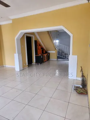 5 Bedroom Fully Detached House for Commercial Purposes