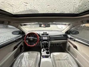 Toyota Camry XLE 4dr Sedan (2.5L 4cyl 6A) 2013 Gray