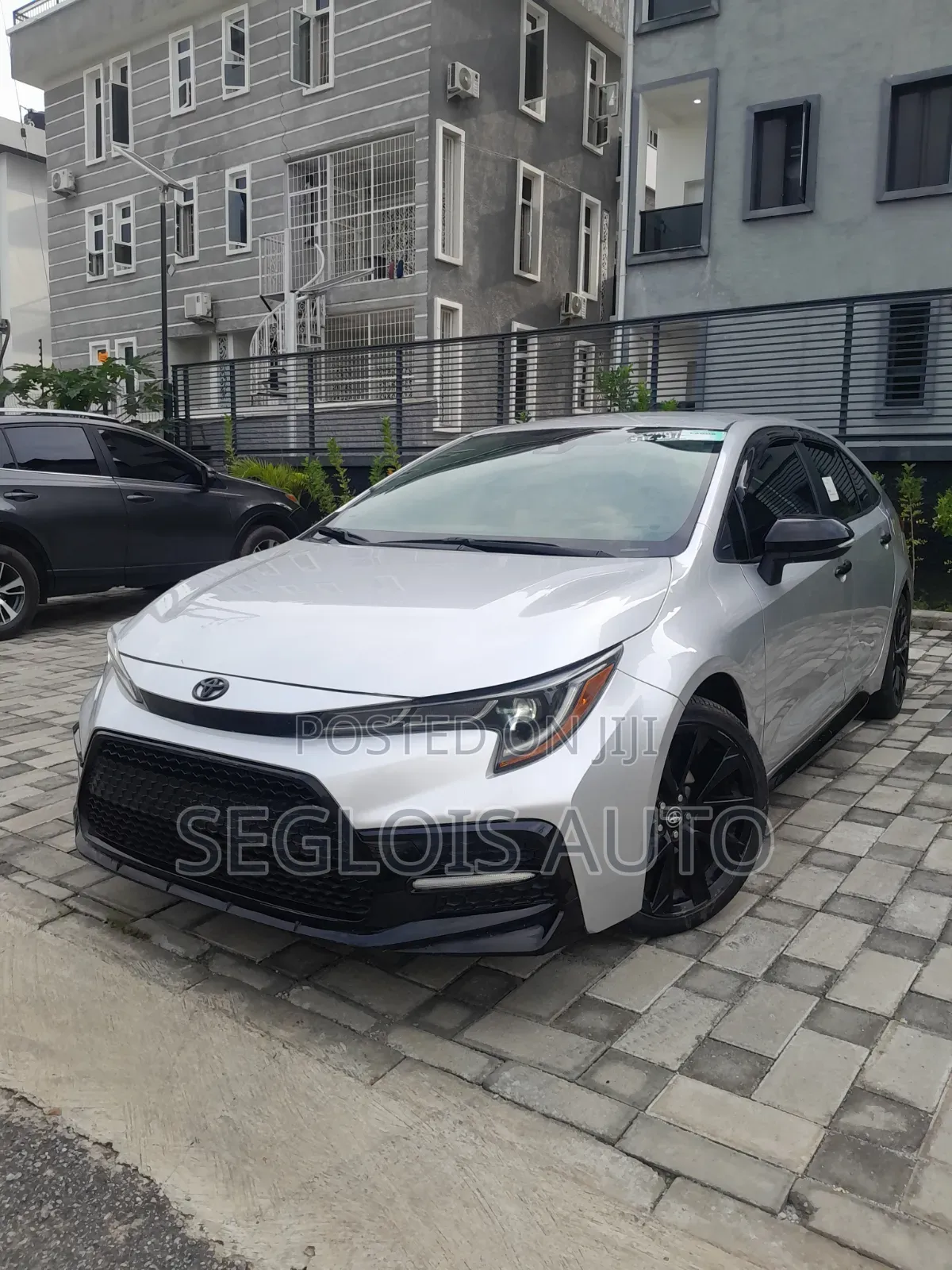 Toyota Corolla 2022 Silver