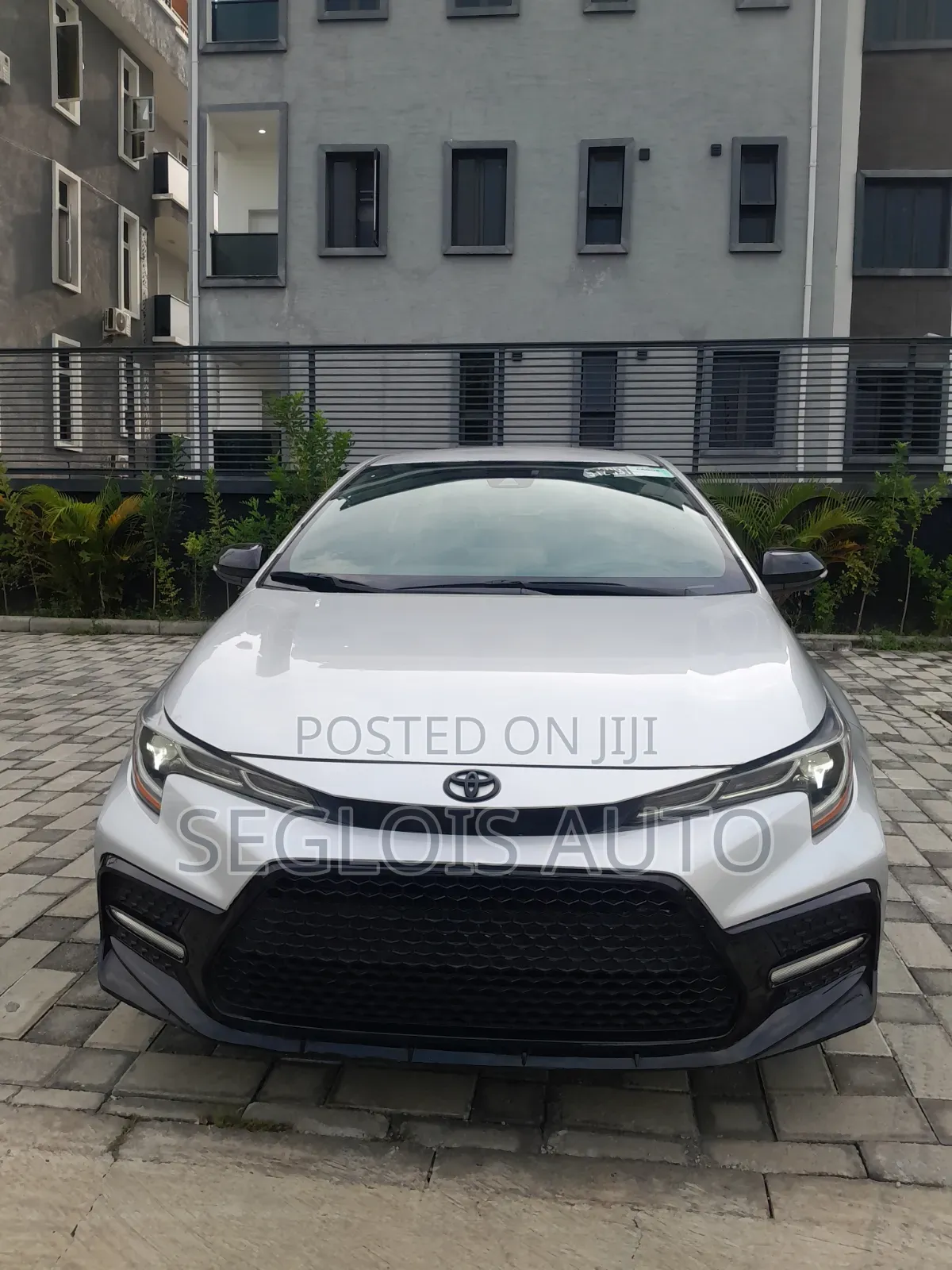 Toyota Corolla 2022 Silver