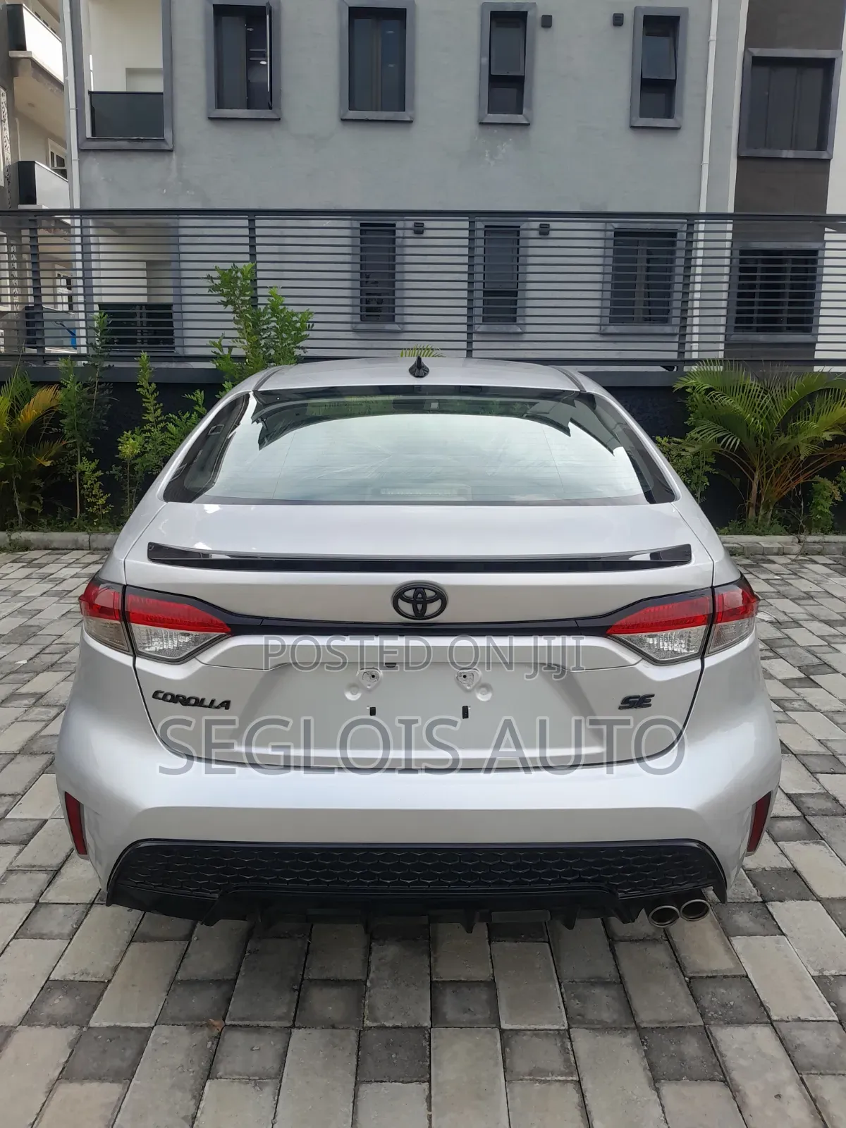 Toyota Corolla 2022 Silver