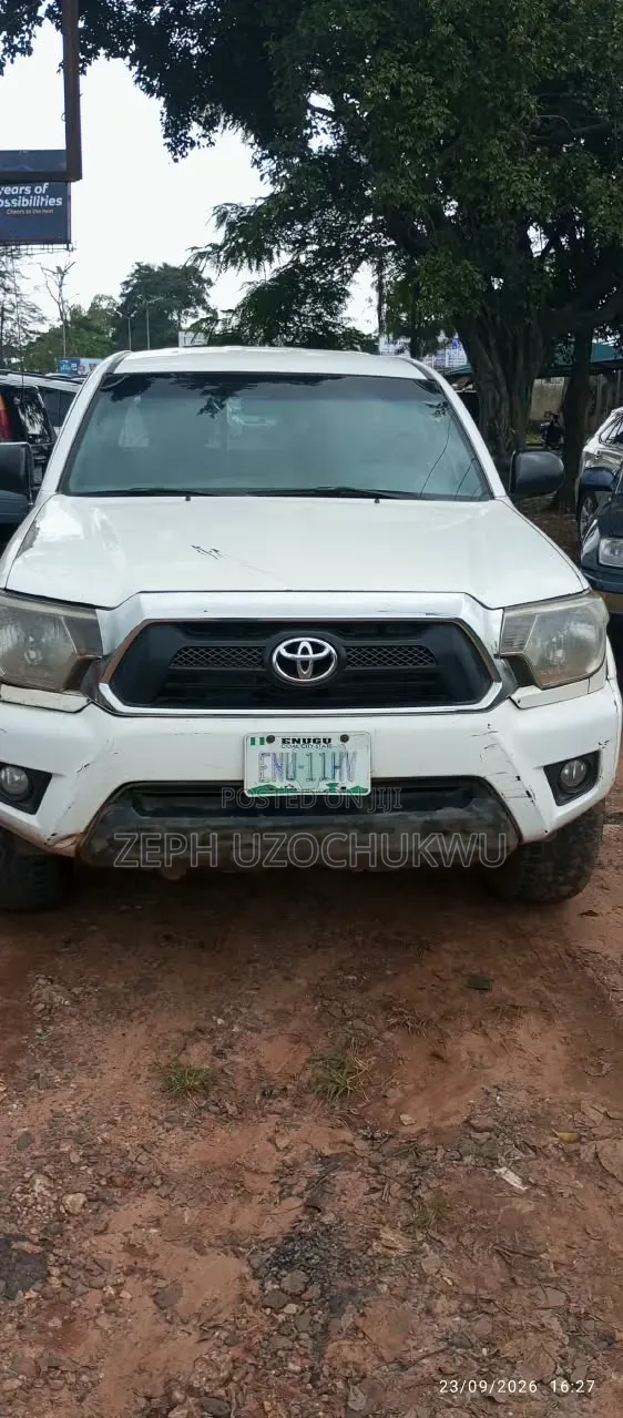 Toyota Tacoma PreRunner Regular Cab 2012 White