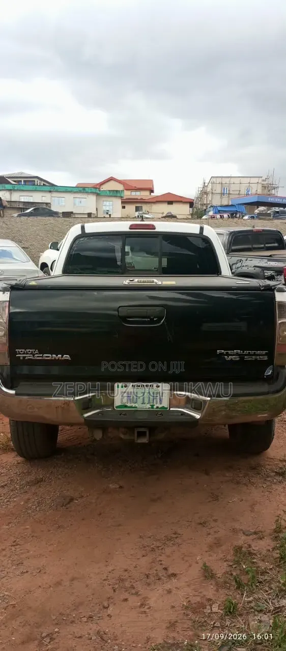 Toyota Tacoma PreRunner Regular Cab 2012 White