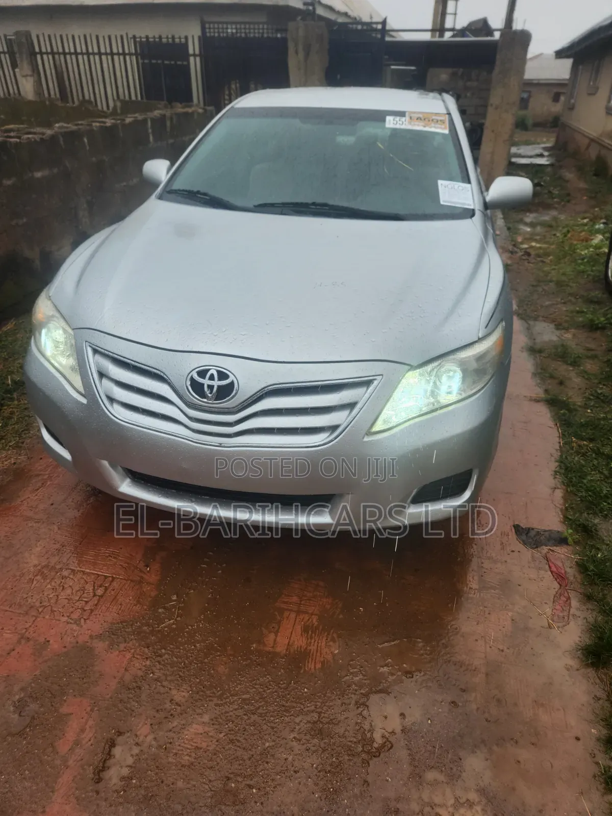 Toyota Camry 2011 Silver