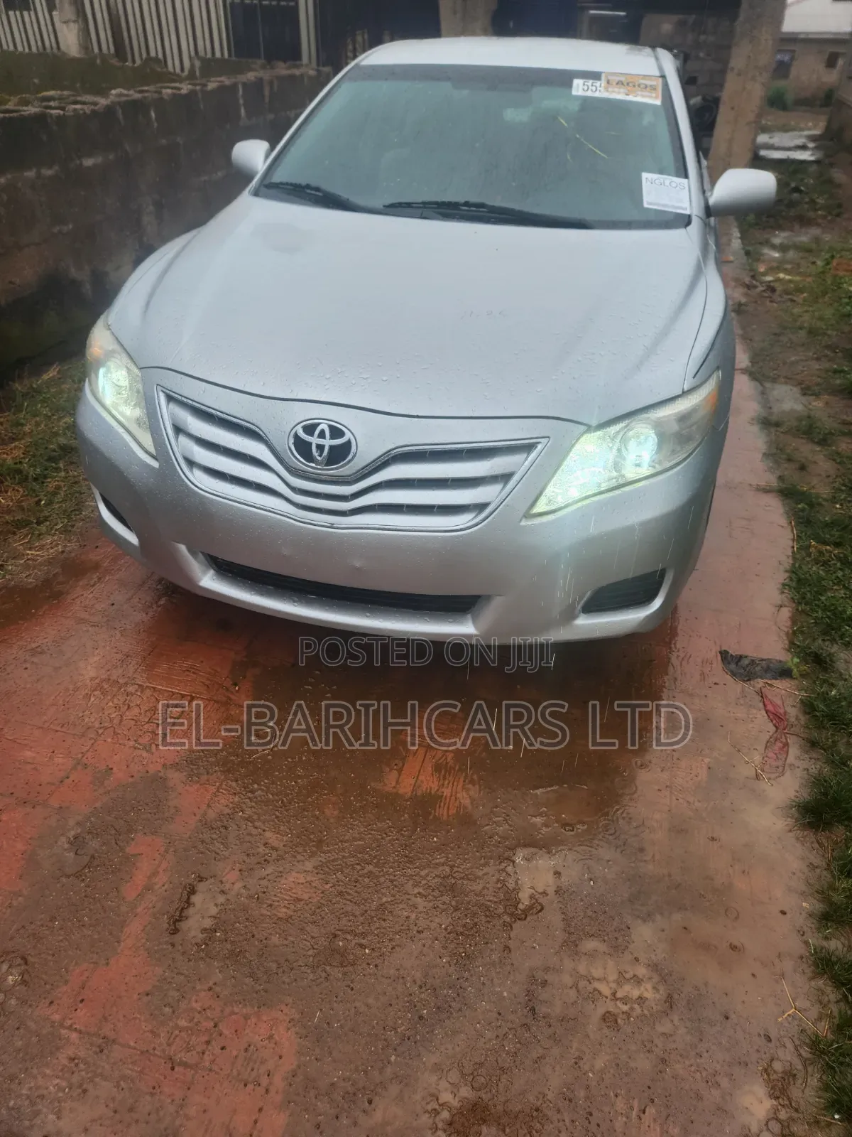 Toyota Camry 2011 Silver