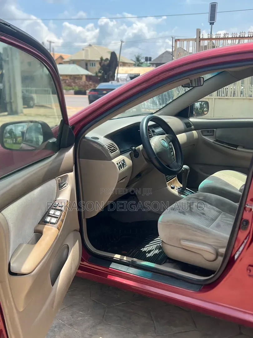 Toyota Corolla LE 2005 Red