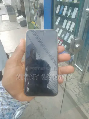 Apple iPhone XR 64 GB Yellow