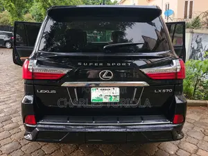 Lexus LX 570 2010 Black