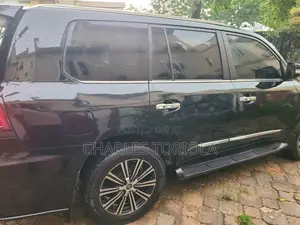 Lexus LX 570 2010 Black