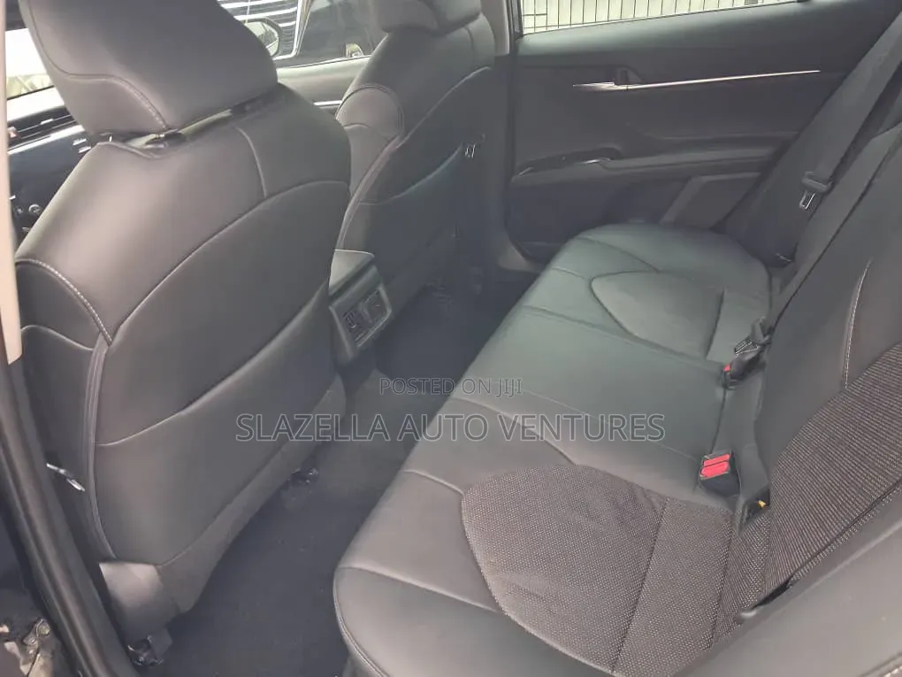 Toyota Camry 2018 Black