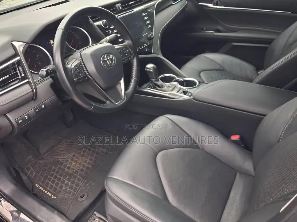 Toyota Camry 2018 Black