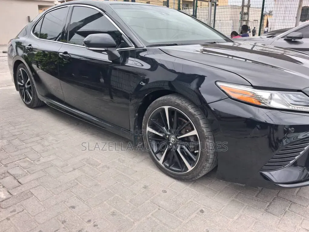 Toyota Camry 2018 Black
